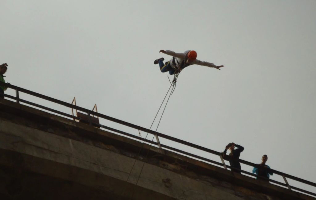 Actividades de aventura em Teruel - Bungee jumping em Alfambra