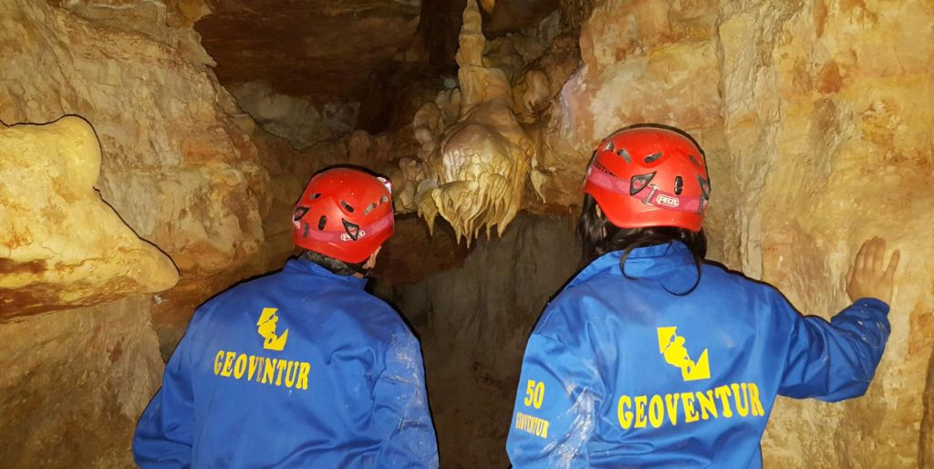 Actividades de Aventura en Teruel - Espeleología Ejulve