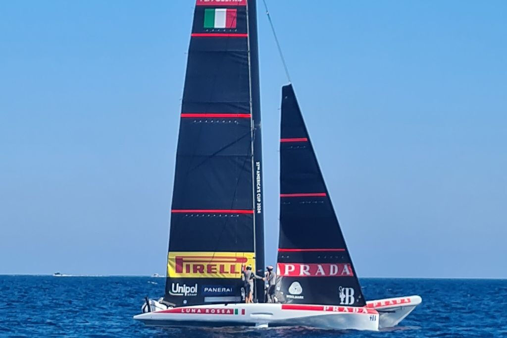 Barcelona: America's Cup 37 & Experiencia de navegación