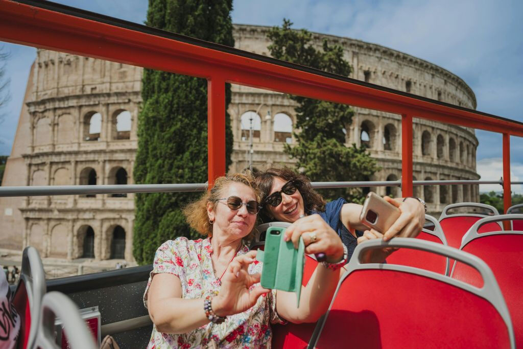 Roma: Bus Hop-on Hop-off + Trasferimenti da Civitavecchia