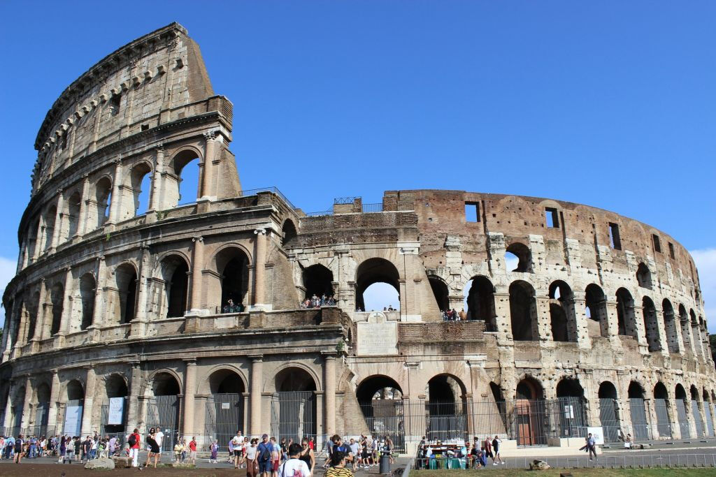 Roma: Bus Hop-on Hop-off + Trasferimenti da Civitavecchia