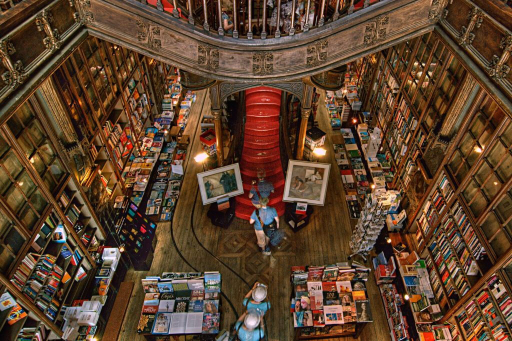 Oporto: Visita a pie, Livraria Lello, Crucero Fluvial y Teleférico
