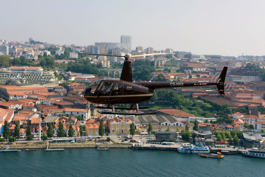 Porto : Vol panoramique en hélicoptère de 10 minutes