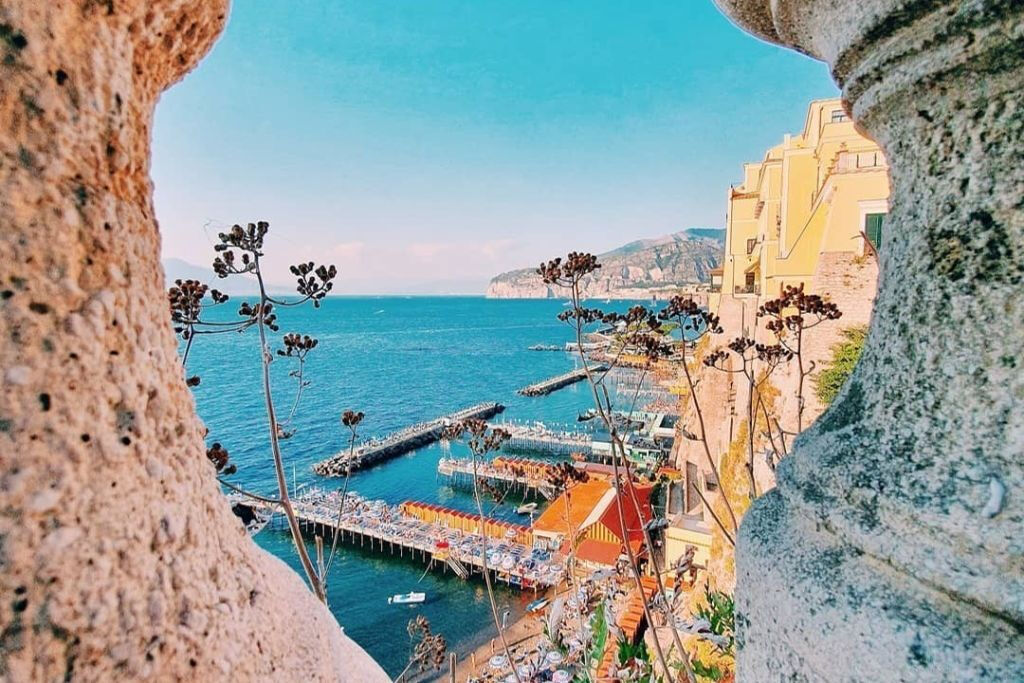 Costa de Sorrento: Passeio de barco para pequenos grupos saindo de Nápoles