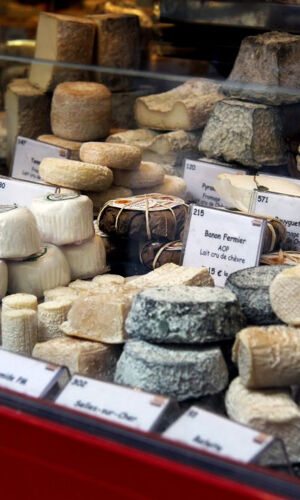 Tastes Around the Tower: Gourmet Tour of Rue Cler