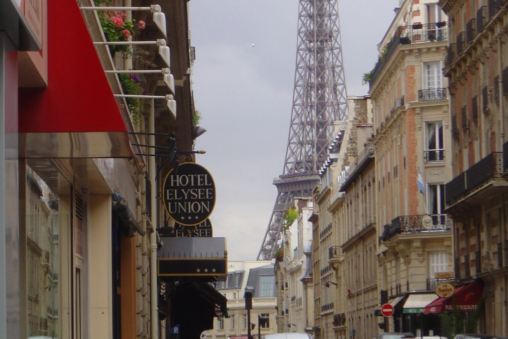 Sabores ao redor da Torre: Tour gastronômico pela Rue Cler