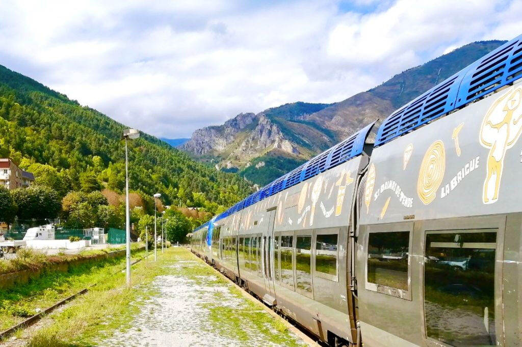 Ruta de los Alpes y del Barroco: Excursión de un día en tren desde Niza