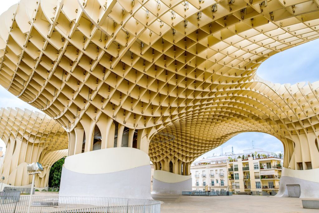 Sevilla: City Walking Tour + Roundtrip from Madrid by Train