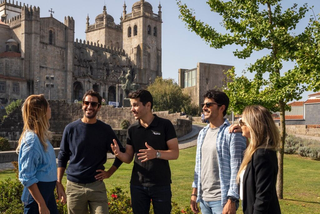 Oporto: Visita a pie, paseo en helicóptero y crucero por el río