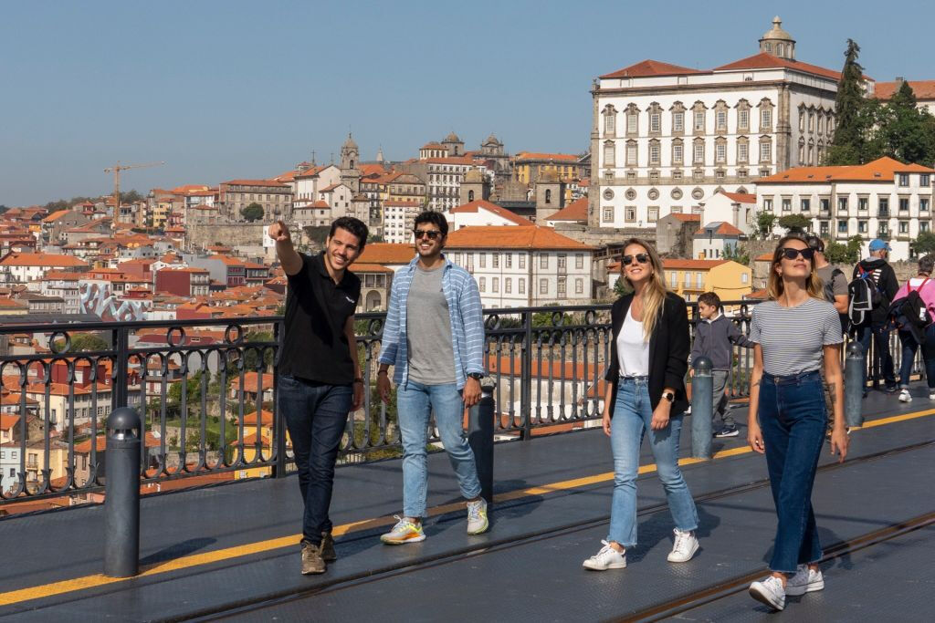 Oporto: Visita a pie, paseo en helicóptero y crucero por el río