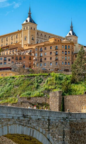 From Madrid: Full-Day Medieval Tour in Toledo and Avila