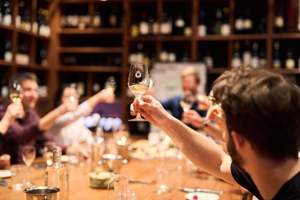 Ô Chateau Paris: Jantar com degustação de vinhos