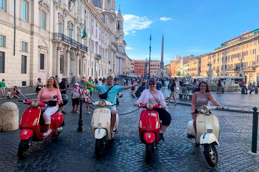 Visite de Rome en Vespa