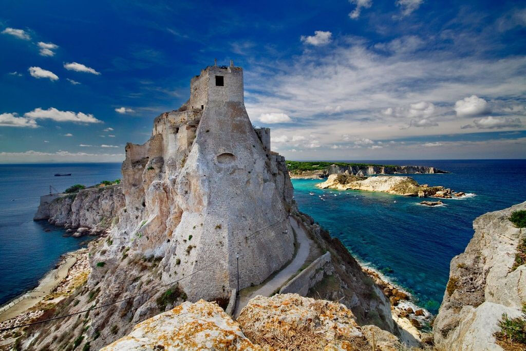 Les îles Tremiti depuis Rodi Garganico : Tour des îles en ferry et en bateau