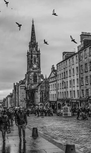 "The Murder on the Royal Mile: Interactive Mystery Hunt in Edinburgh"