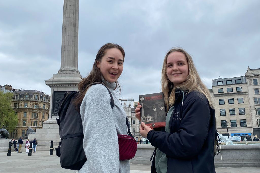 "El Asesinato de Trafalgar Square: Caza interactiva del misterio en Londres"