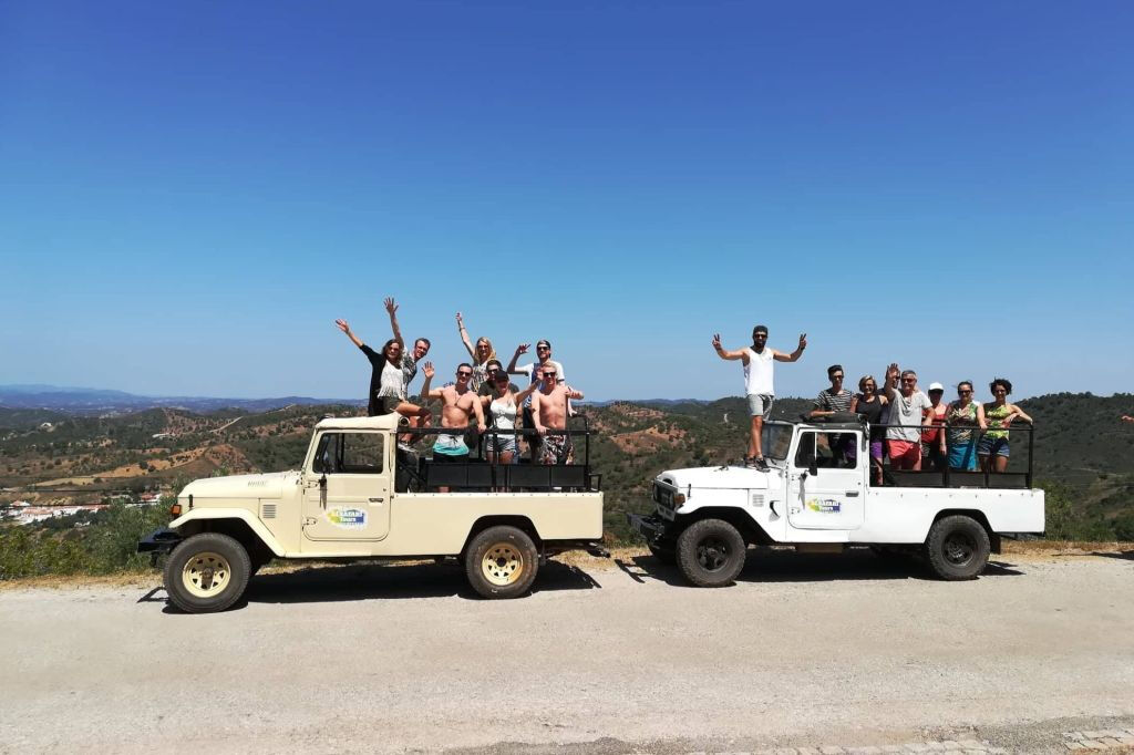 Algarve: Sunset Jeep Safari Tour with Dinner