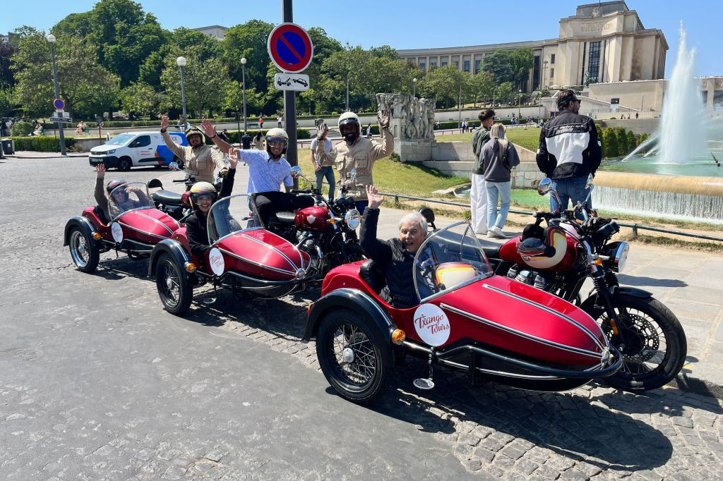Sidecar Monuments Tour in Paris