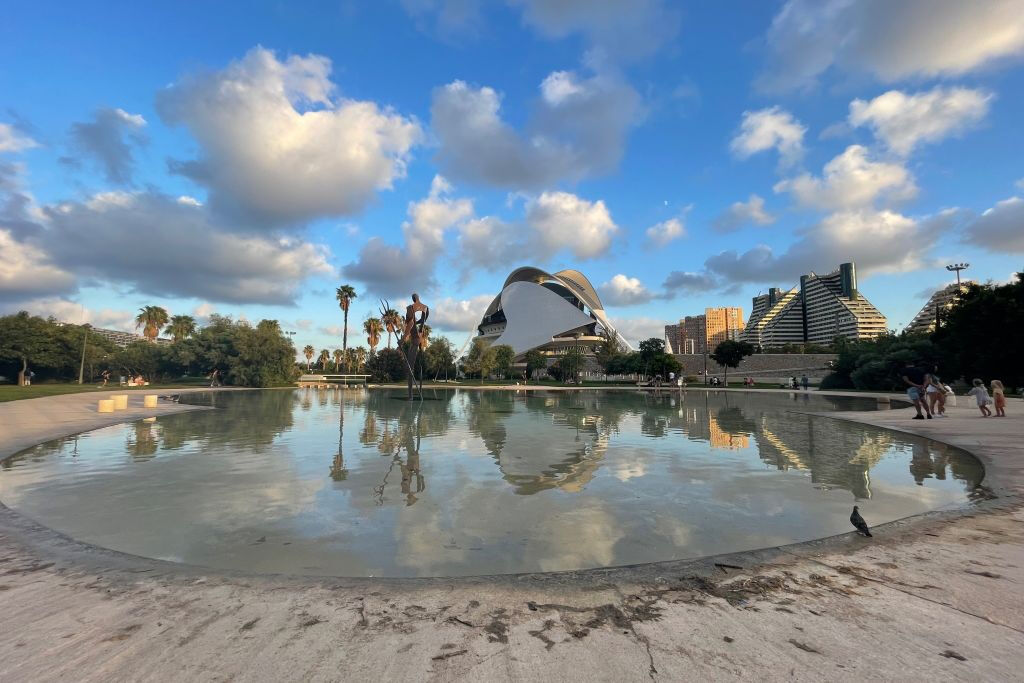 "Grand City" Private Guided Tour (In English)