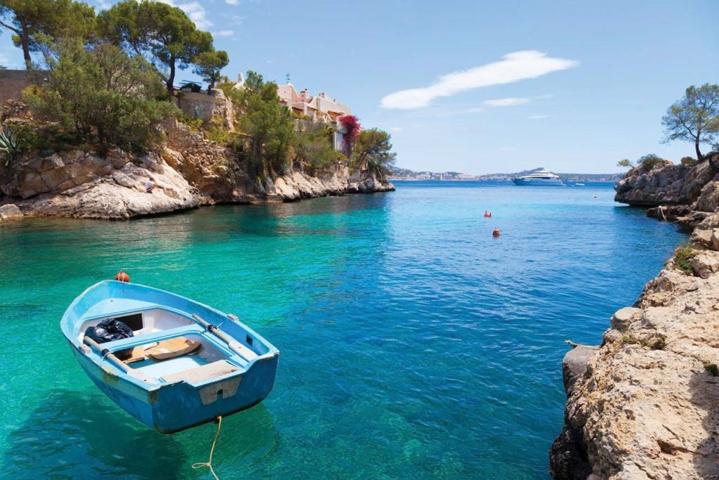 Palma de Mallorca: cruzeiro de catamarã de 2 horas + natação e mergulho com snorkel