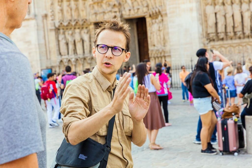 Parigi: Tour a piedi semi-privato