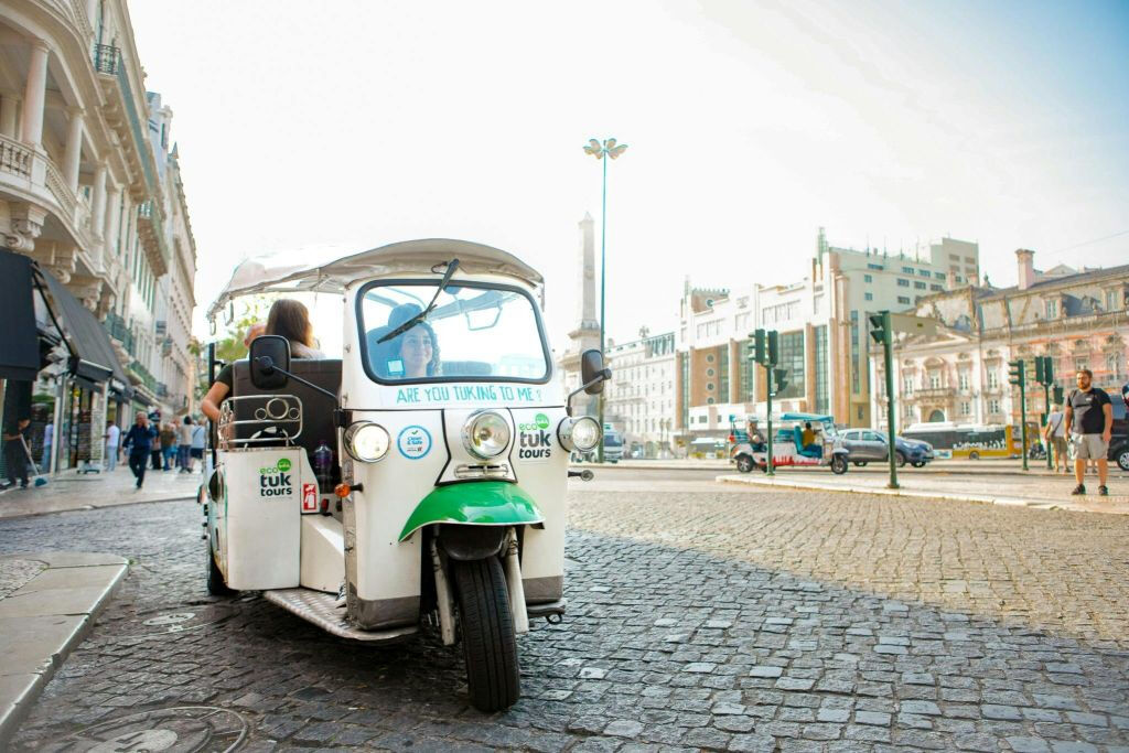1.5-Hour Private Tuk Tuk Tour of Lisbon Old Town and City Center