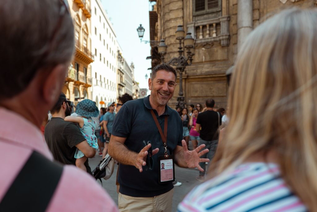 Palermo: Tour guidato a piedi per piccoli gruppi con Palazzo dei Normanni
