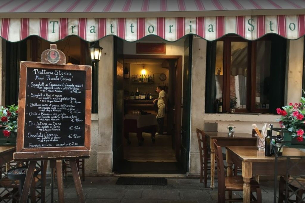 Jantar em um restaurante típico de Veneza