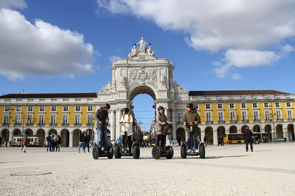 Lisboa: Recorrido Medieval en Segway por Alfama y Mouraria