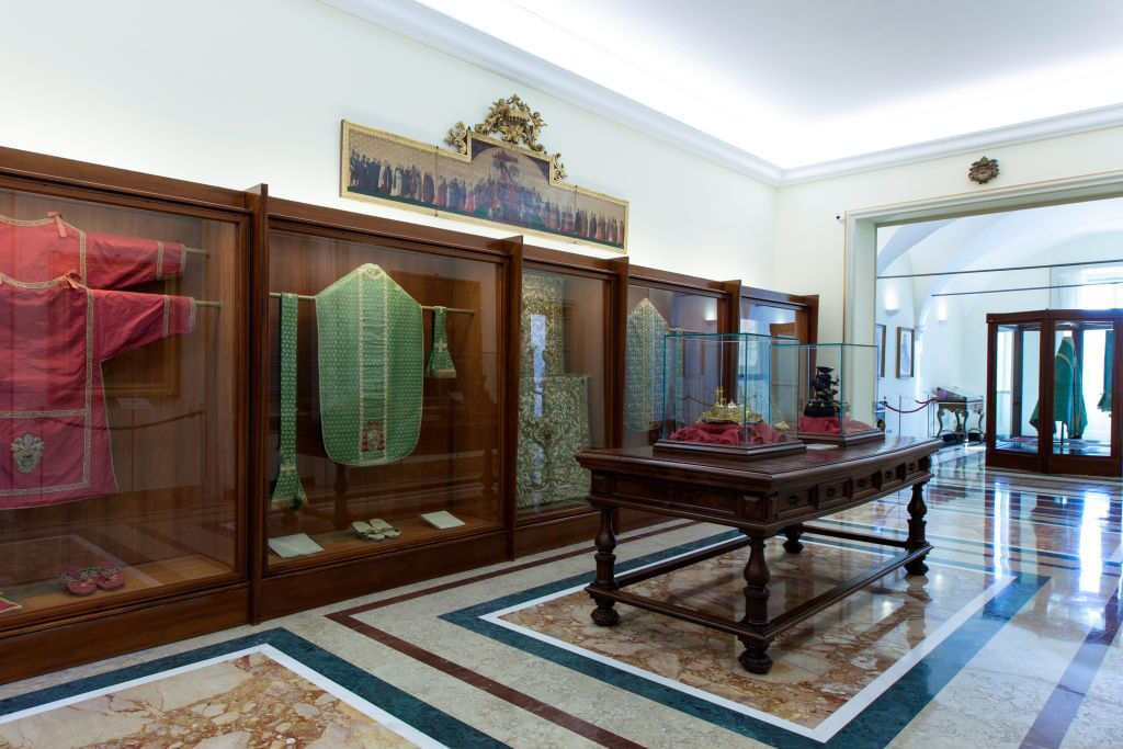 Castel Gandolfo: Papal Apartments and Secret Garden Entry Ticket