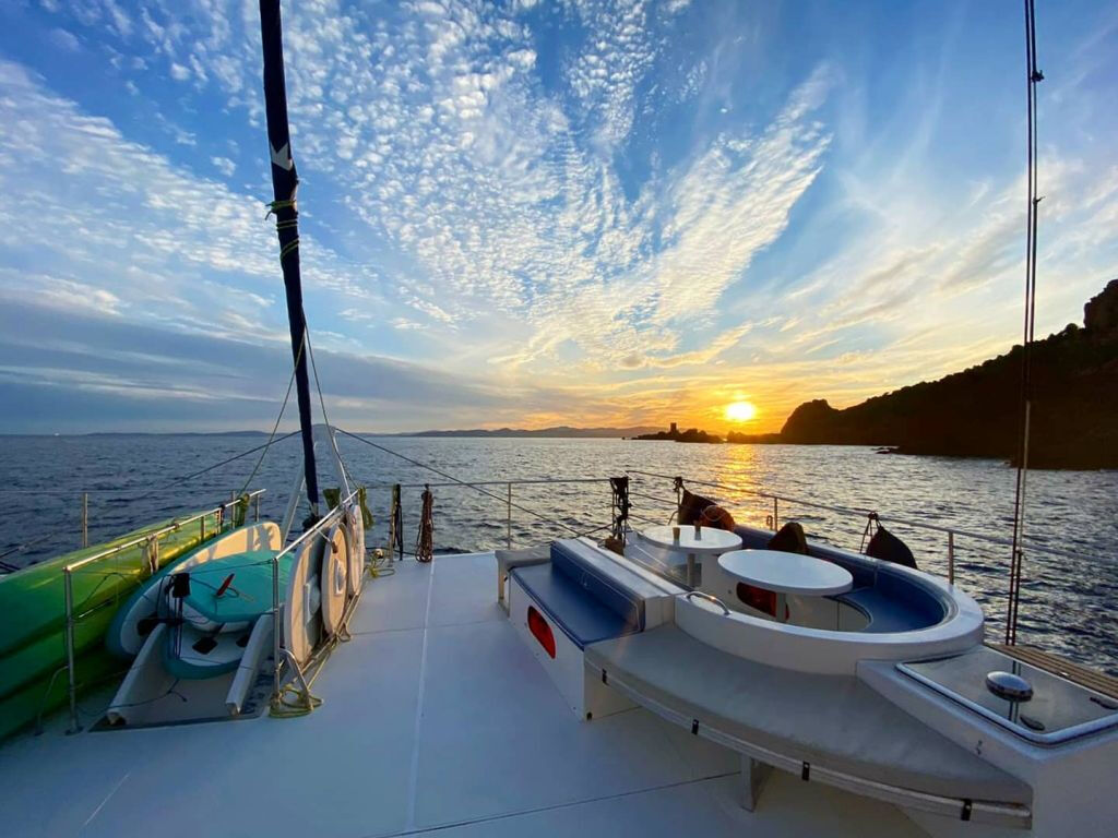 Tours en barco o catamarán por Jávea
