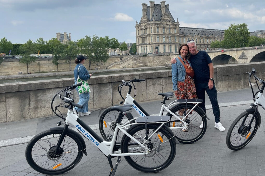 Paris: Excursão de E-Bike guiada para pequenos grupos à tarde