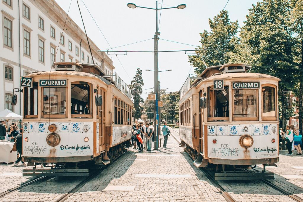 Excursión autoguiada a la Búsqueda del Tesoro y Lugares de Interés de Oporto
