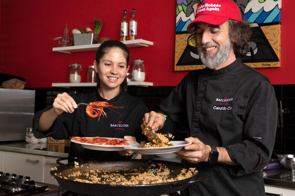 Barcelona: Clase de cocina Premium de Tapas y Paella