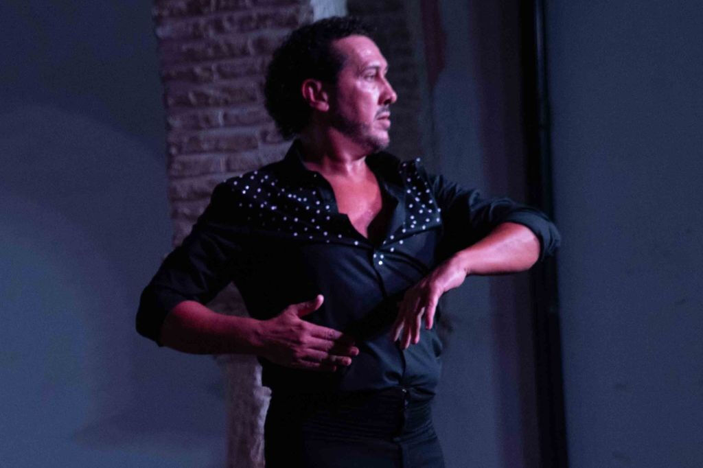 Córdoba: Espectáculo Flamenco con Bebida de Bienvenida