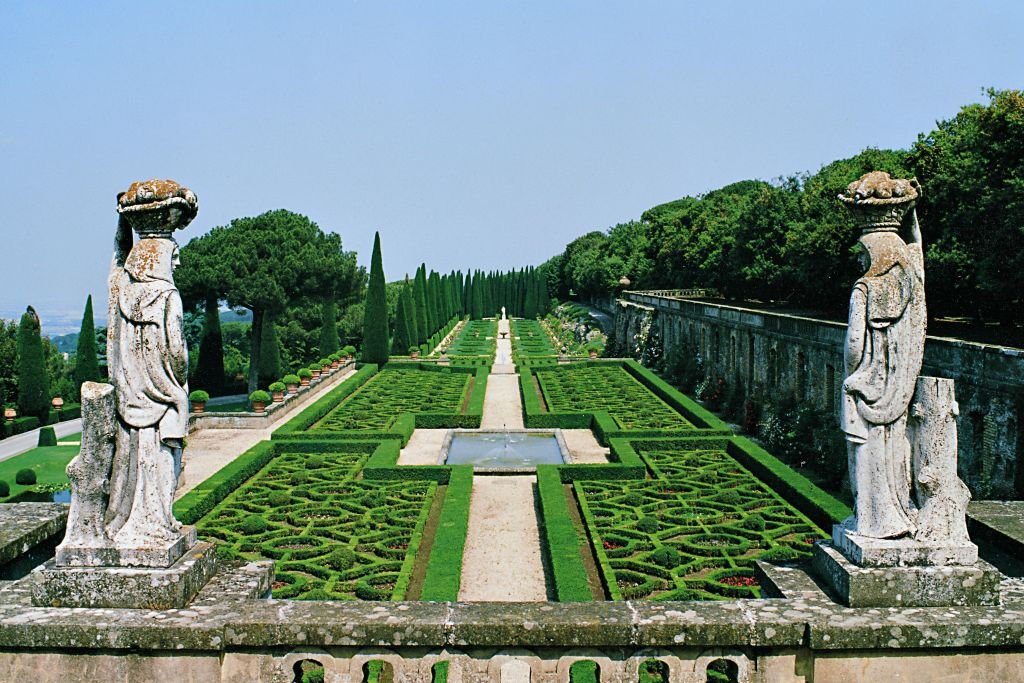 Pontifical Villas of Castel Gandolfo Gardens: Eco Minibus Tour
