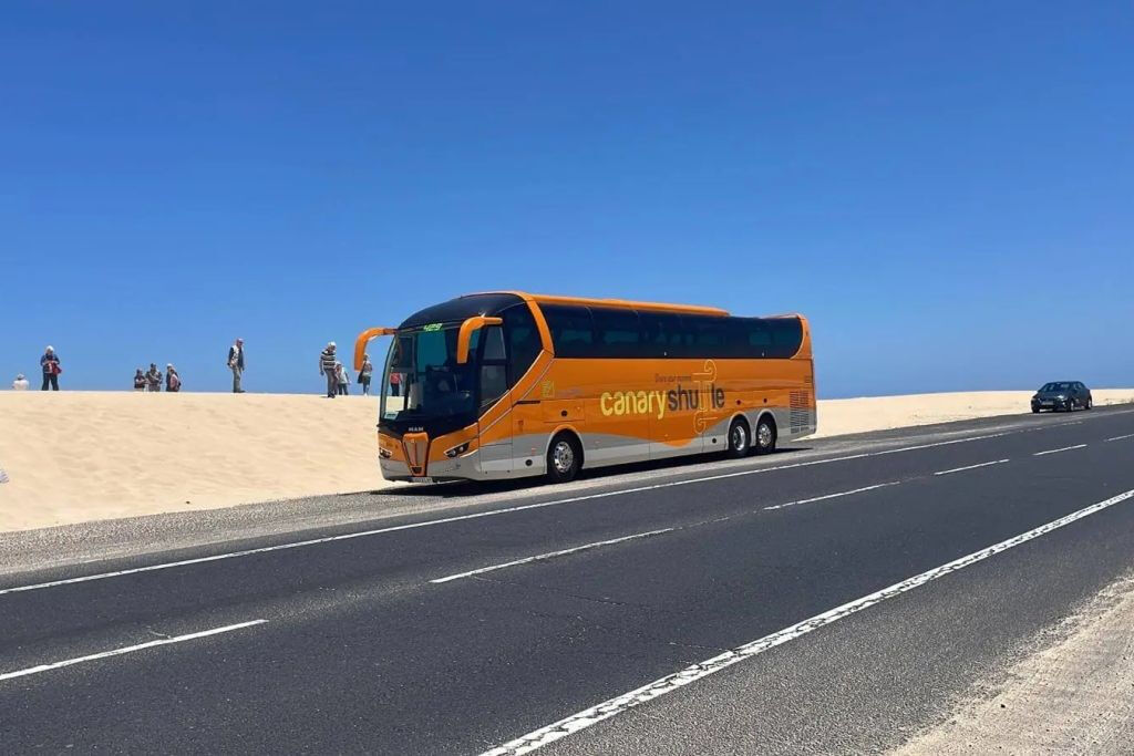 Isla de Fuerteventura: Servicio de Autobuses desde el Aeropuerto El Matorral