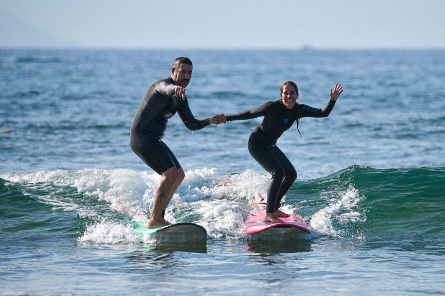 Playa de las Américas: Clase de surf privada o en grupo reducido