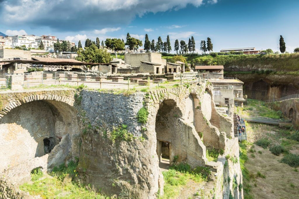 Herculaneum: Guided Tour + Roundtrip from Naples