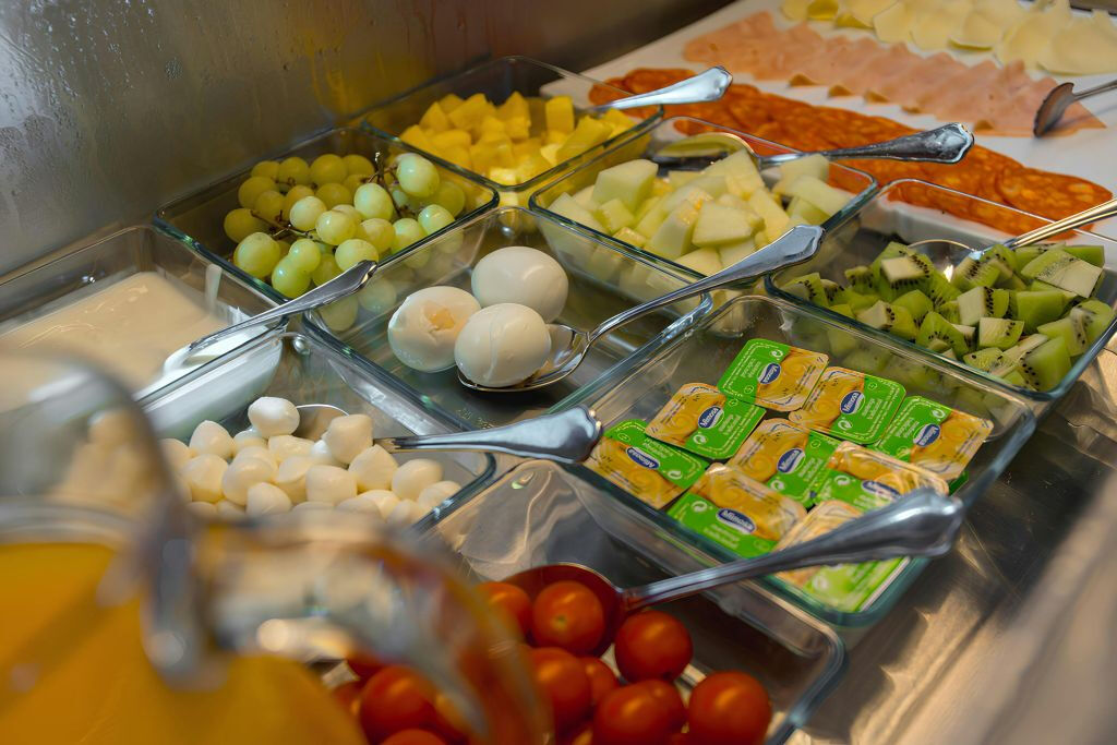Lisbon Tagus River Cruise with Brunch