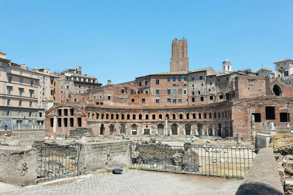 Colosseum, Roman Forum & Palatine Hill: Reserved Entrance + Digital Audio Guide