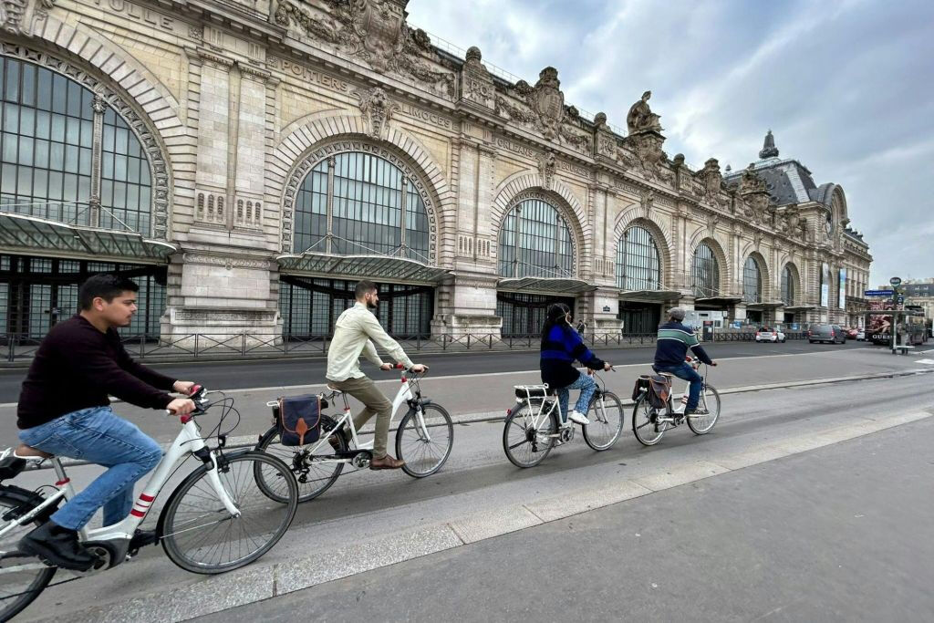 Paris: Passeio particular de bicicleta