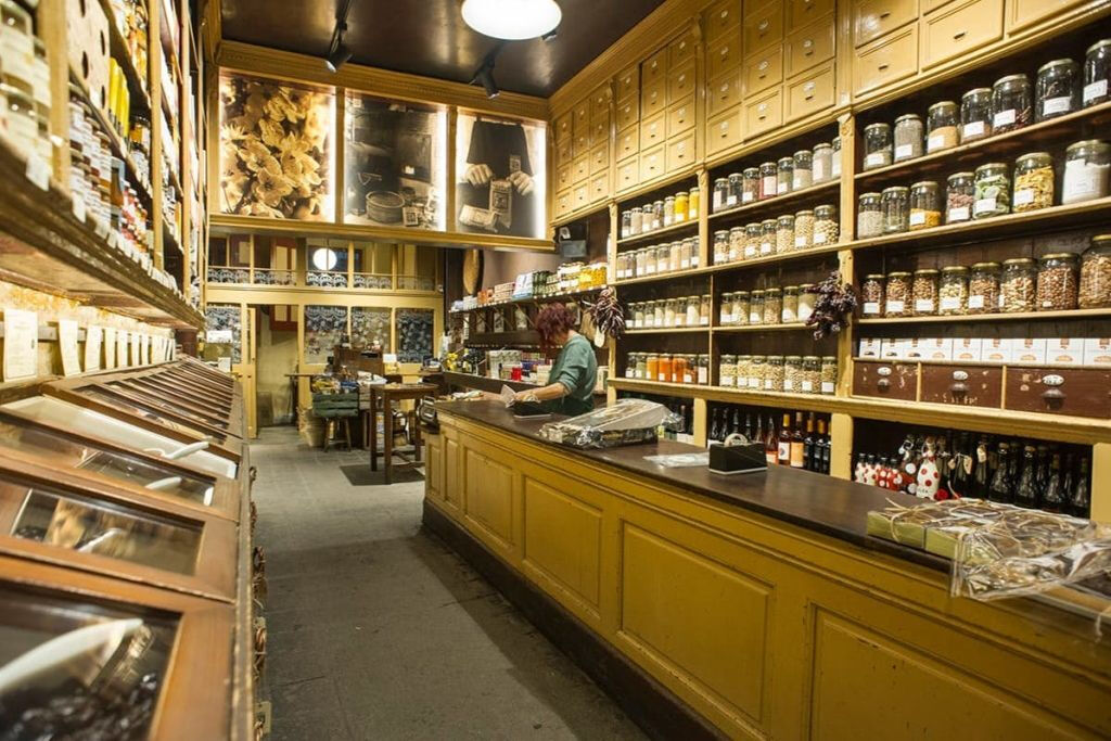Barcelona: Jon Cake's Handpicked Food Tour in El Born