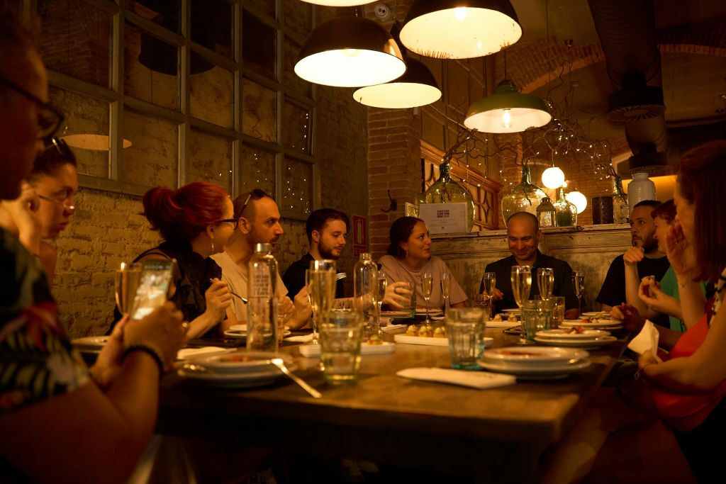 Barcelona: Jon Cake's Handpicked Food Tour in El Born