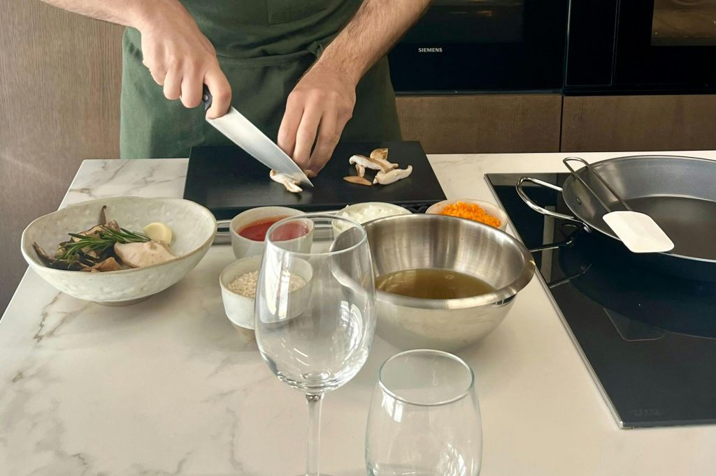 Local Chef Conducts Masterclass Beyond Paella in Barcelona