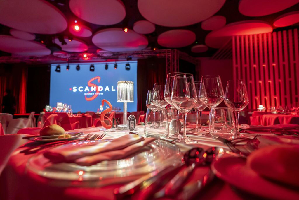 Costa Adeje: Cena spettacolo Scandal