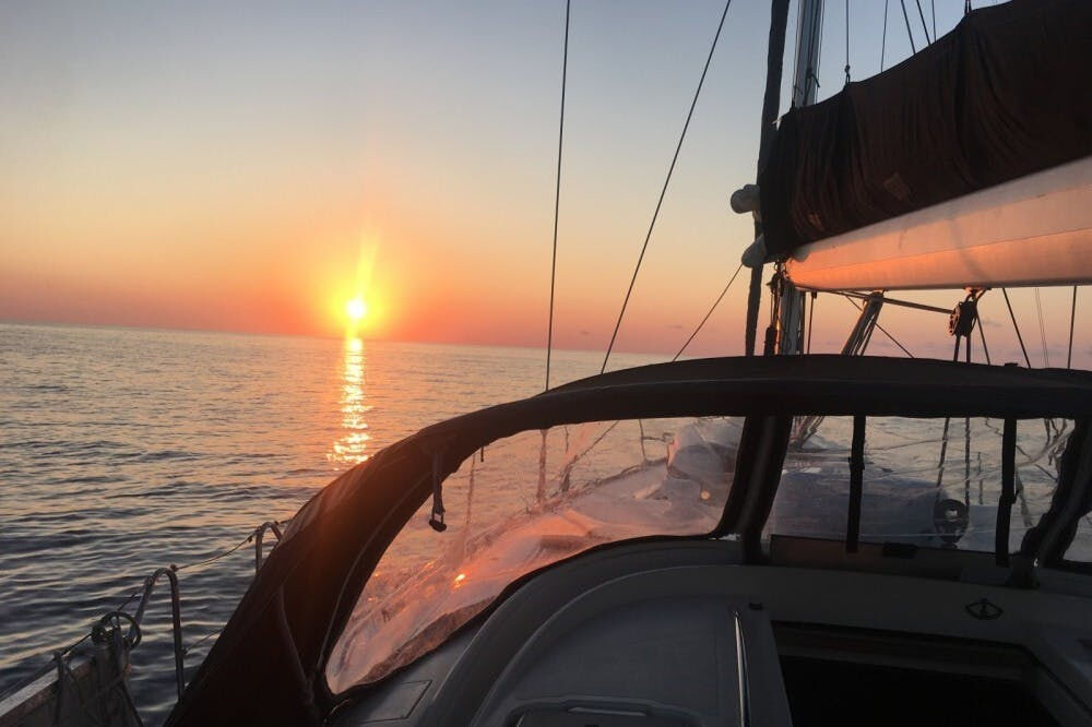Valence : Bateau privé au coucher du soleil + boisson