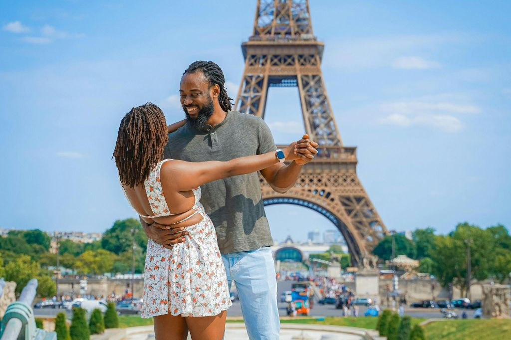 Paris: Sessão de fotos profissional com a Torre Eiffel