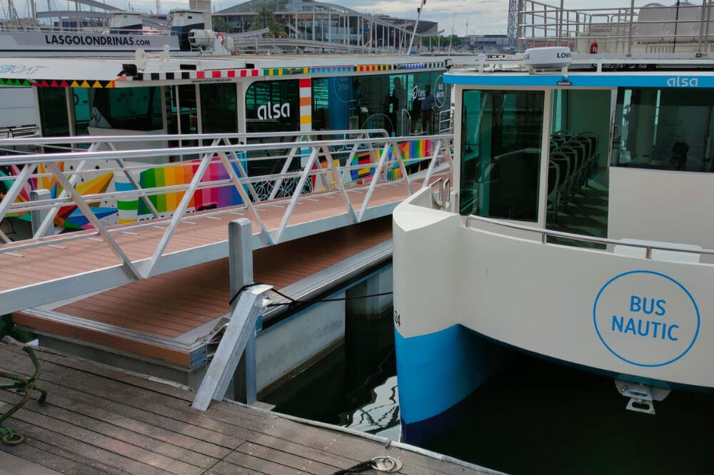 Nautical Bus with Barceloneta Port Memories Game + Exclusive Reward