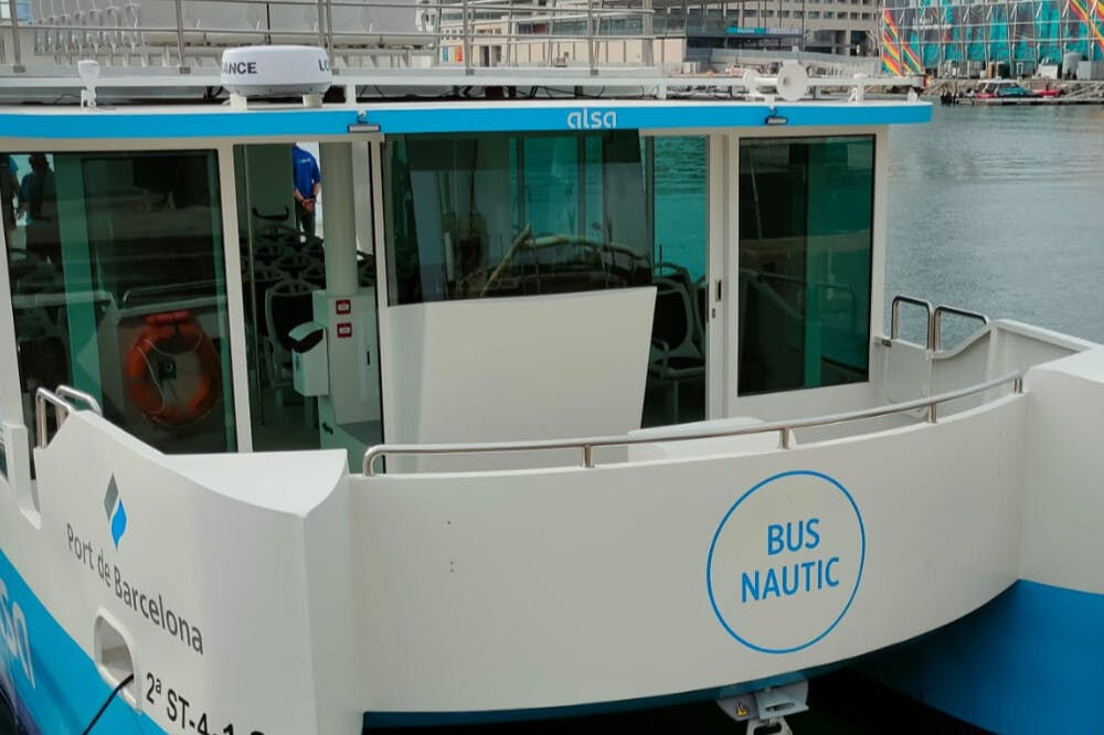 Nautical Bus with Barceloneta Port Memories Game + Exclusive Reward